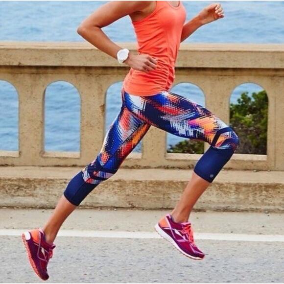 Athleta Size Large L Lava Sonar Print High Waist Pull On Capri Cropped Leggings - Picture 2 of 7